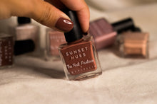 Load image into Gallery viewer, Sunset Hues - The Nail Parlour x Aquajellie Peelable Polish
